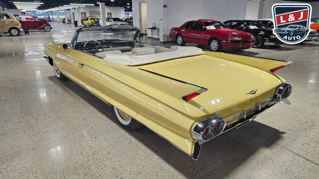 1961 Cadillac Series 62