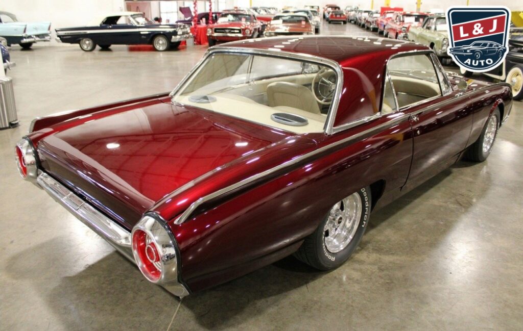 1962 Ford Thunderbird