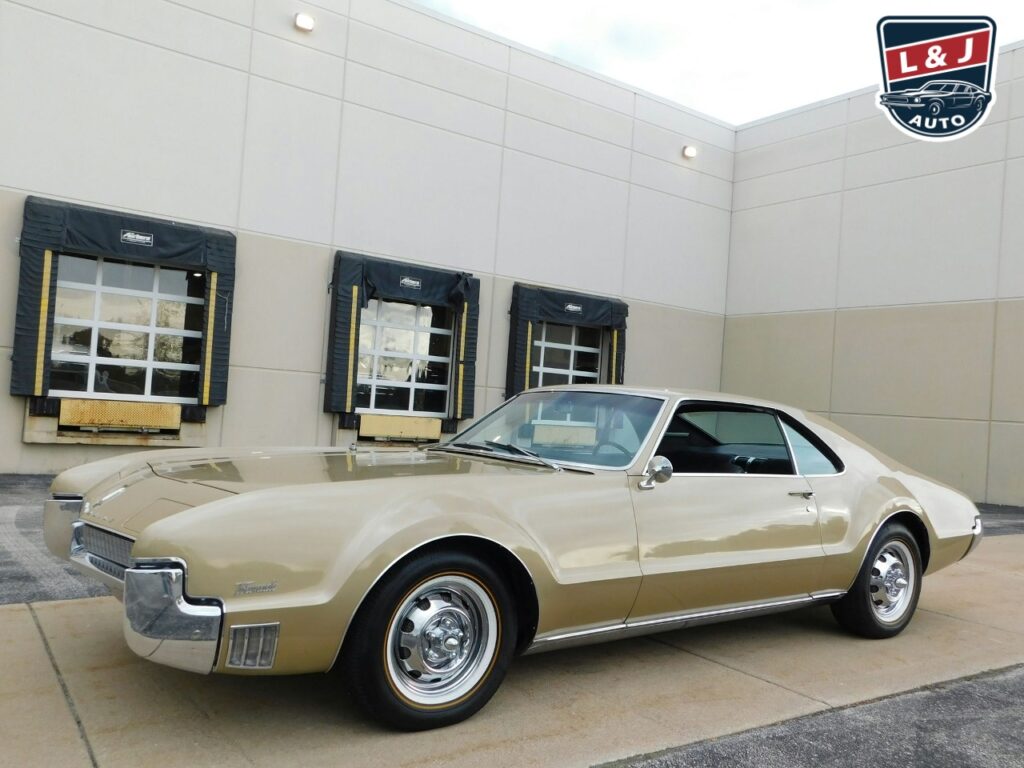 1967 Oldsmobile Toronado