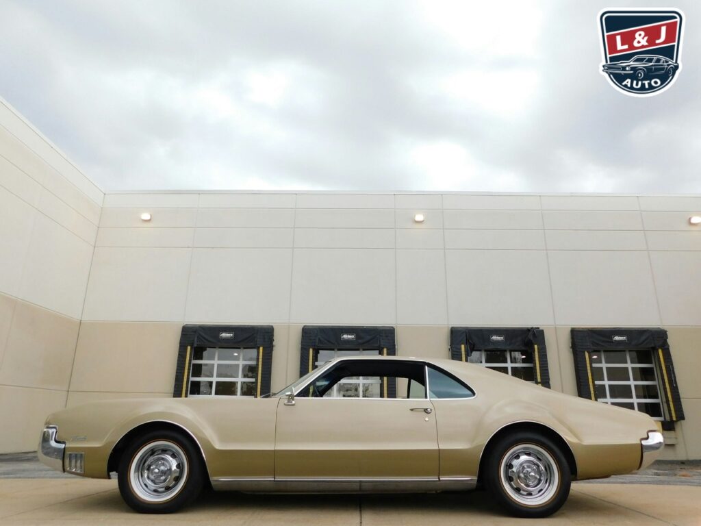 1967 Oldsmobile Toronado